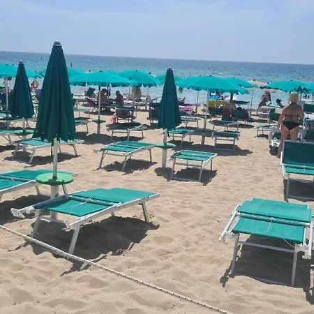 105 Salento Bed & Breakfast 4*